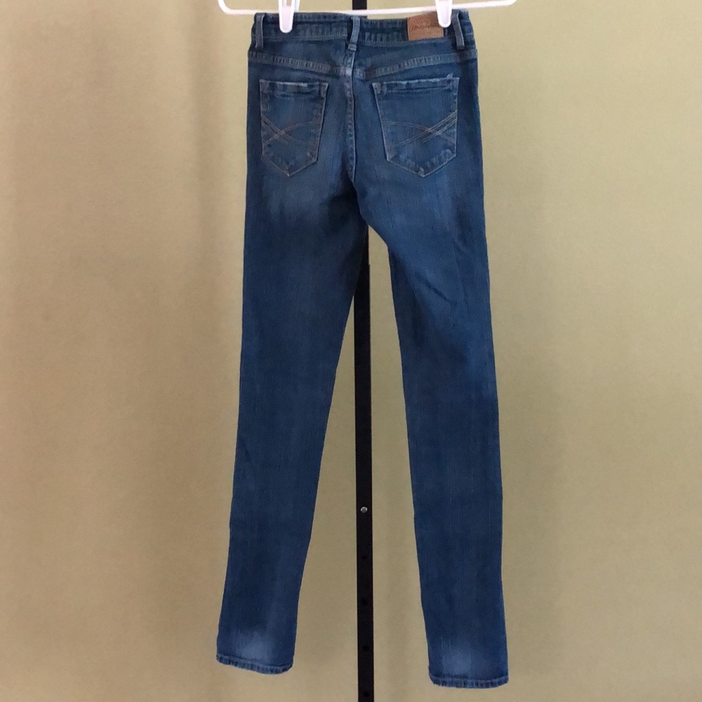 Aeropostale Women’s Ayla Mid-Rise Skinny Jeans - Picture 4 of 7